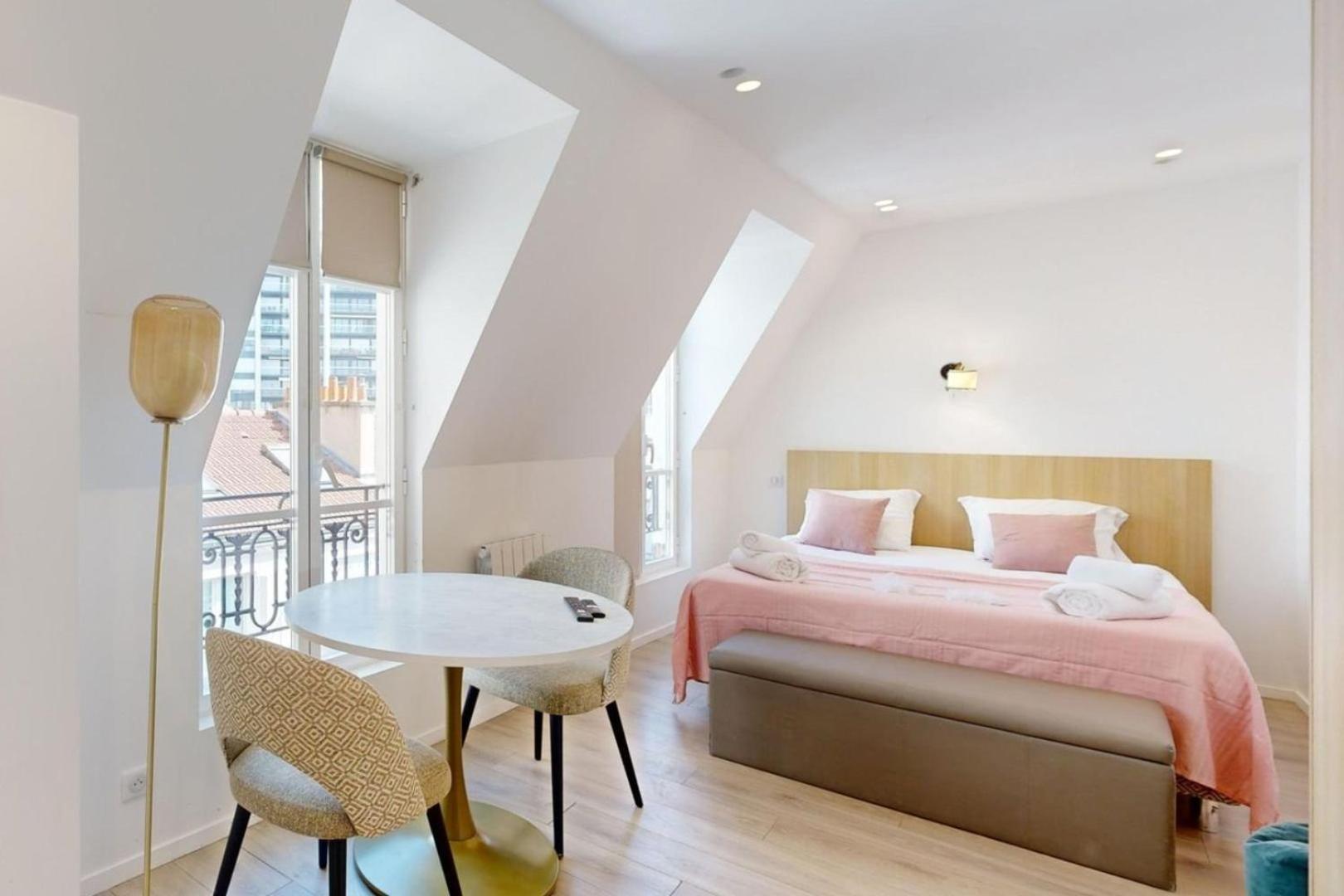 162 Benjamin - Superbe A Appartement Paris